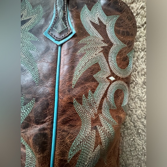 Ariat women’s boot 8.5 - Picture 3 of 4